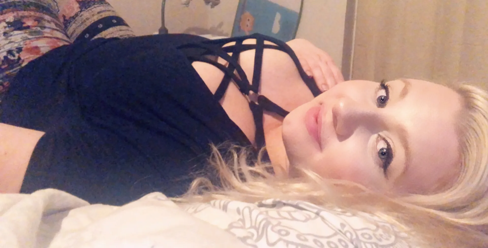 Aspen Monroe OnlyFans header