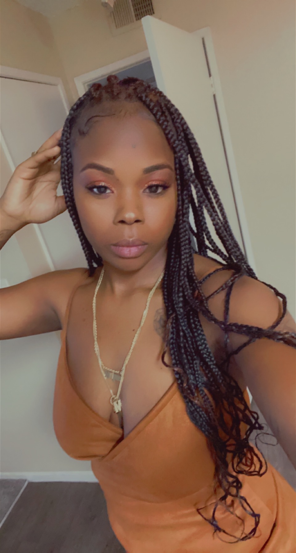 Monyee OnlyFans header