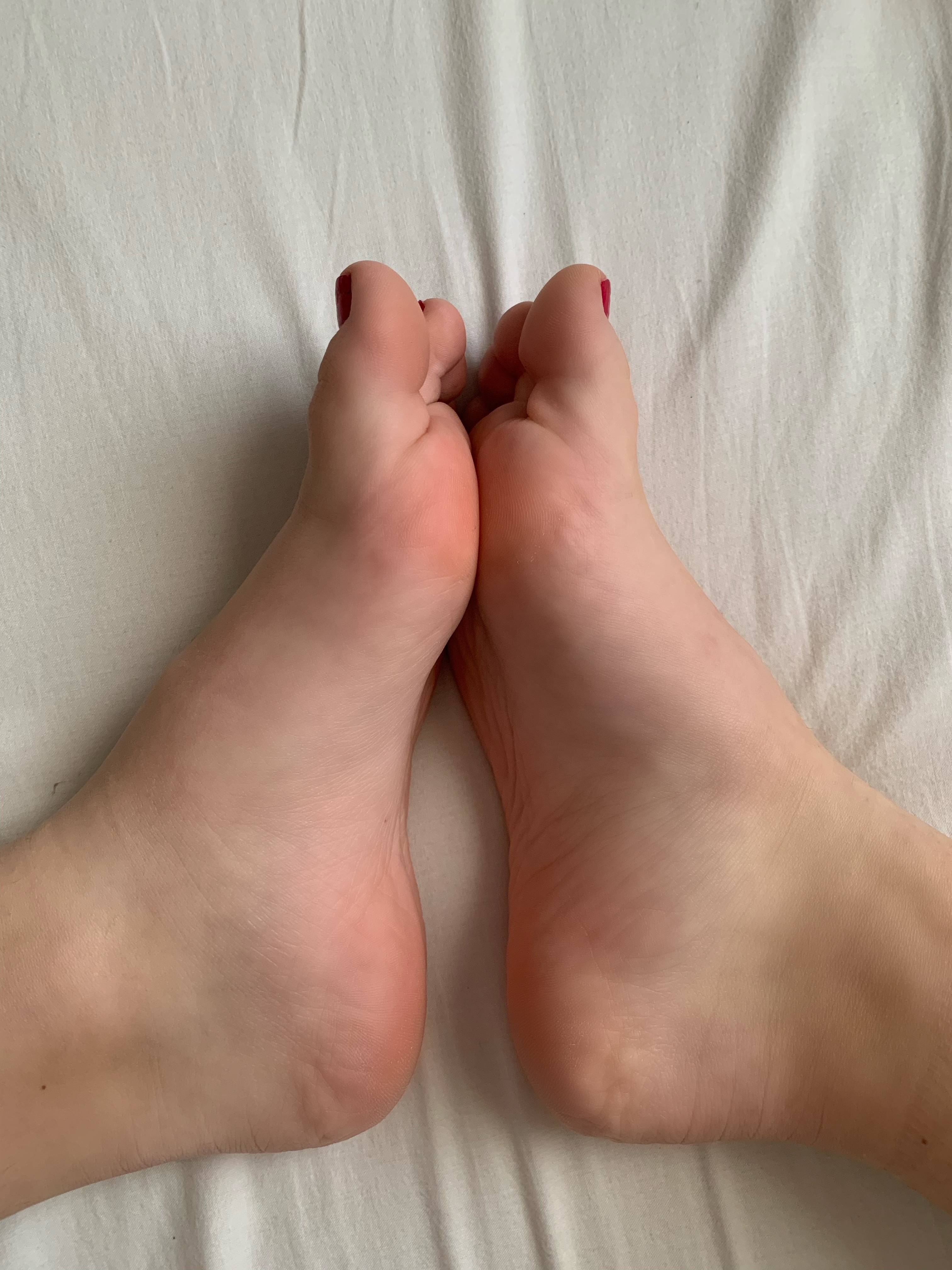 Feetieee OnlyFans header