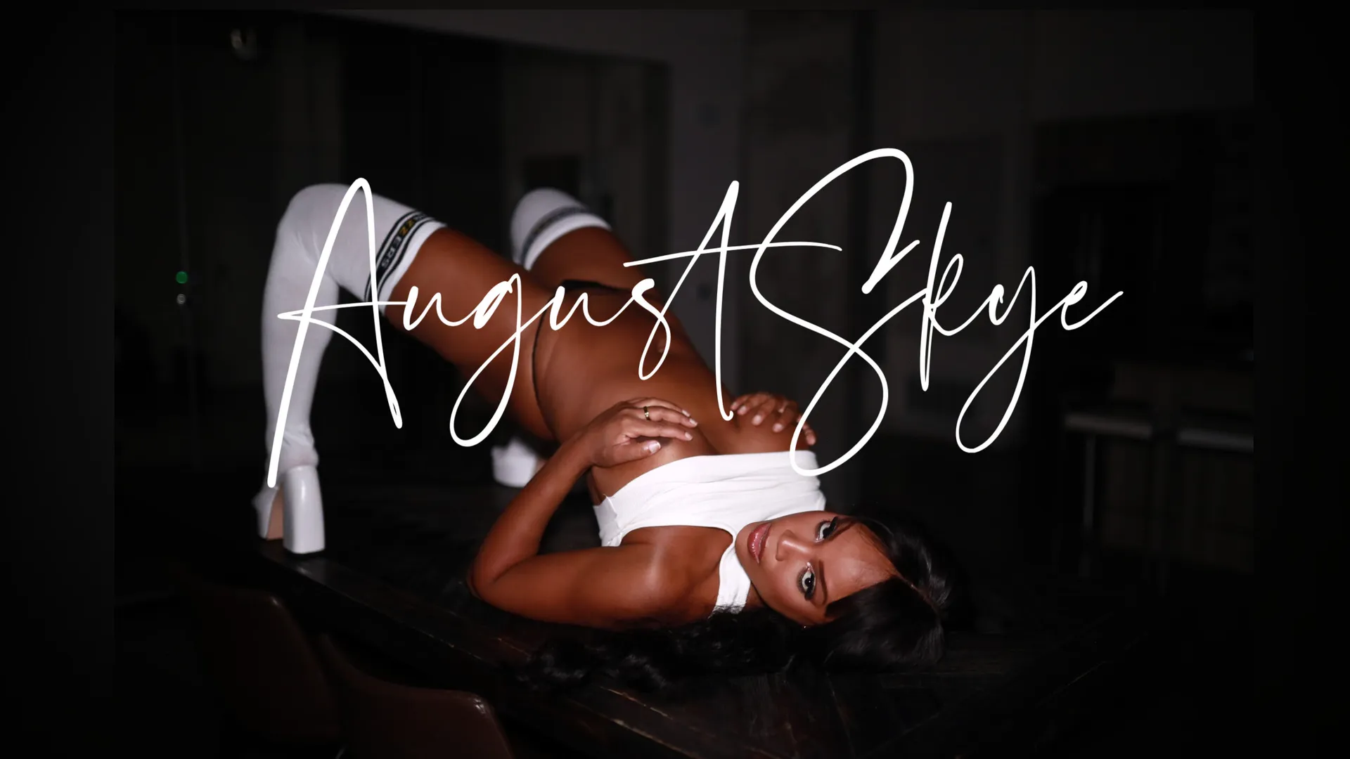 August Skye VIP OnlyFans header