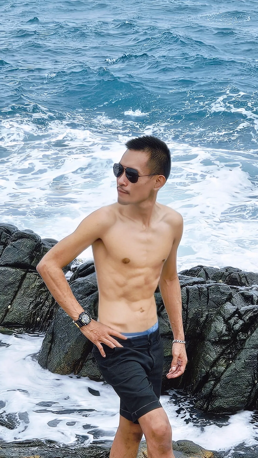 อั้มเบ้ (ทวิตแท้ ทวิตหลัก)