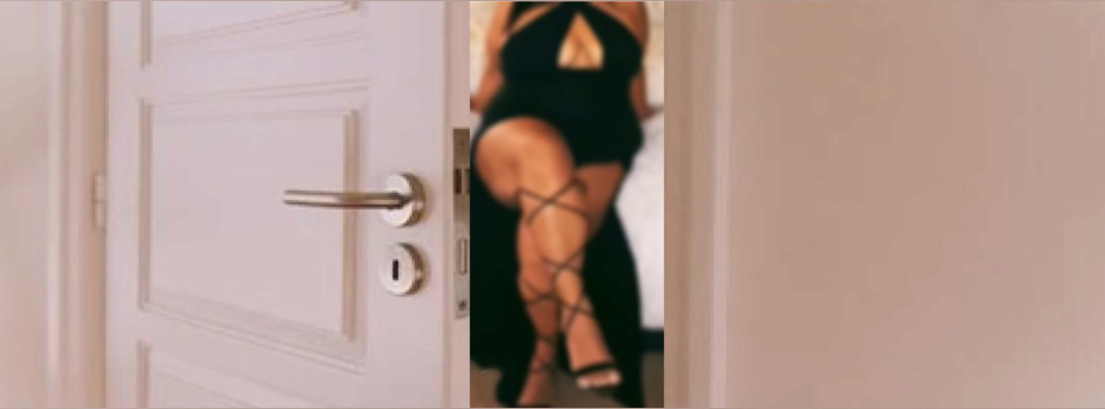 𝐀𝐮𝐧𝐭𝐢𝐞 𝐃𝐨𝐨𝐠𝐢𝐞