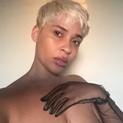 DEFINITELY NOT AURA OnlyFans profile picture