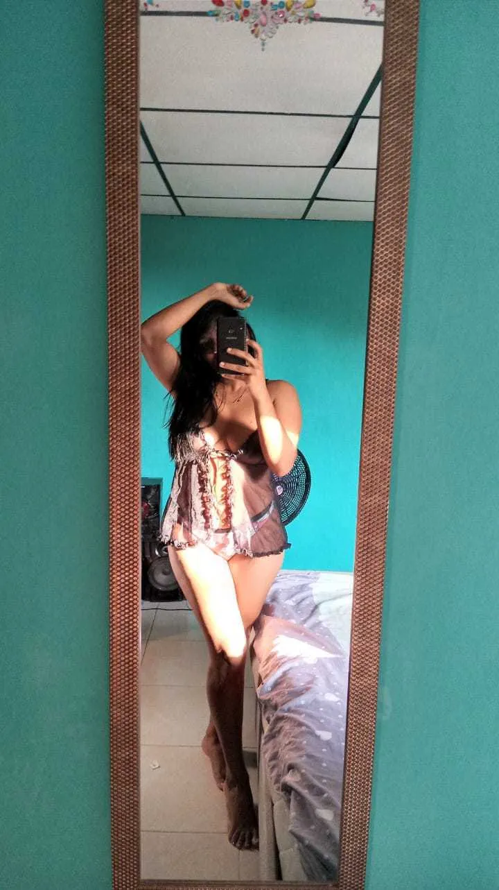 Aura Quintero OnlyFans header