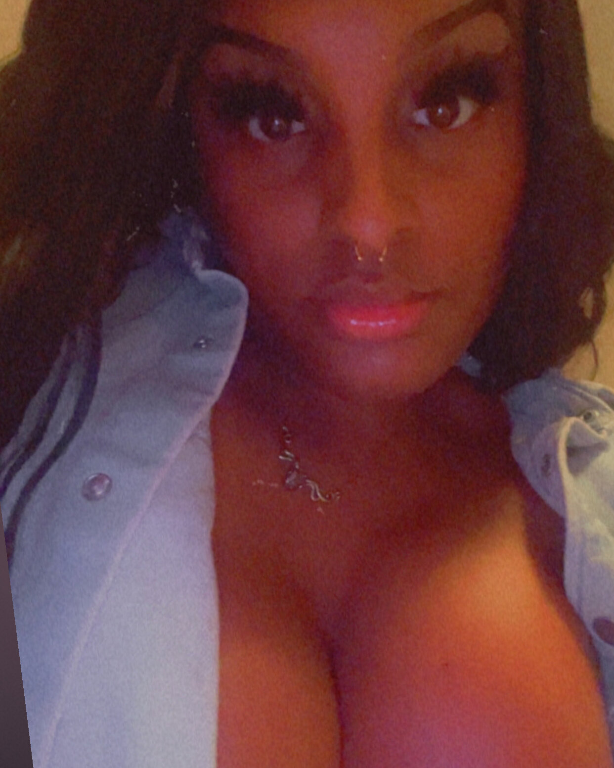 Aura diamond OnlyFans header