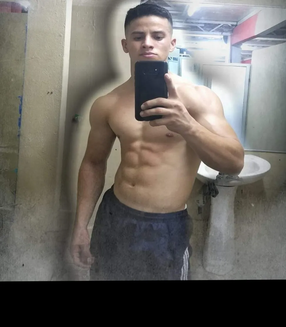 Aurixdre OnlyFans header