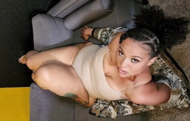 Aurora OnlyFans header