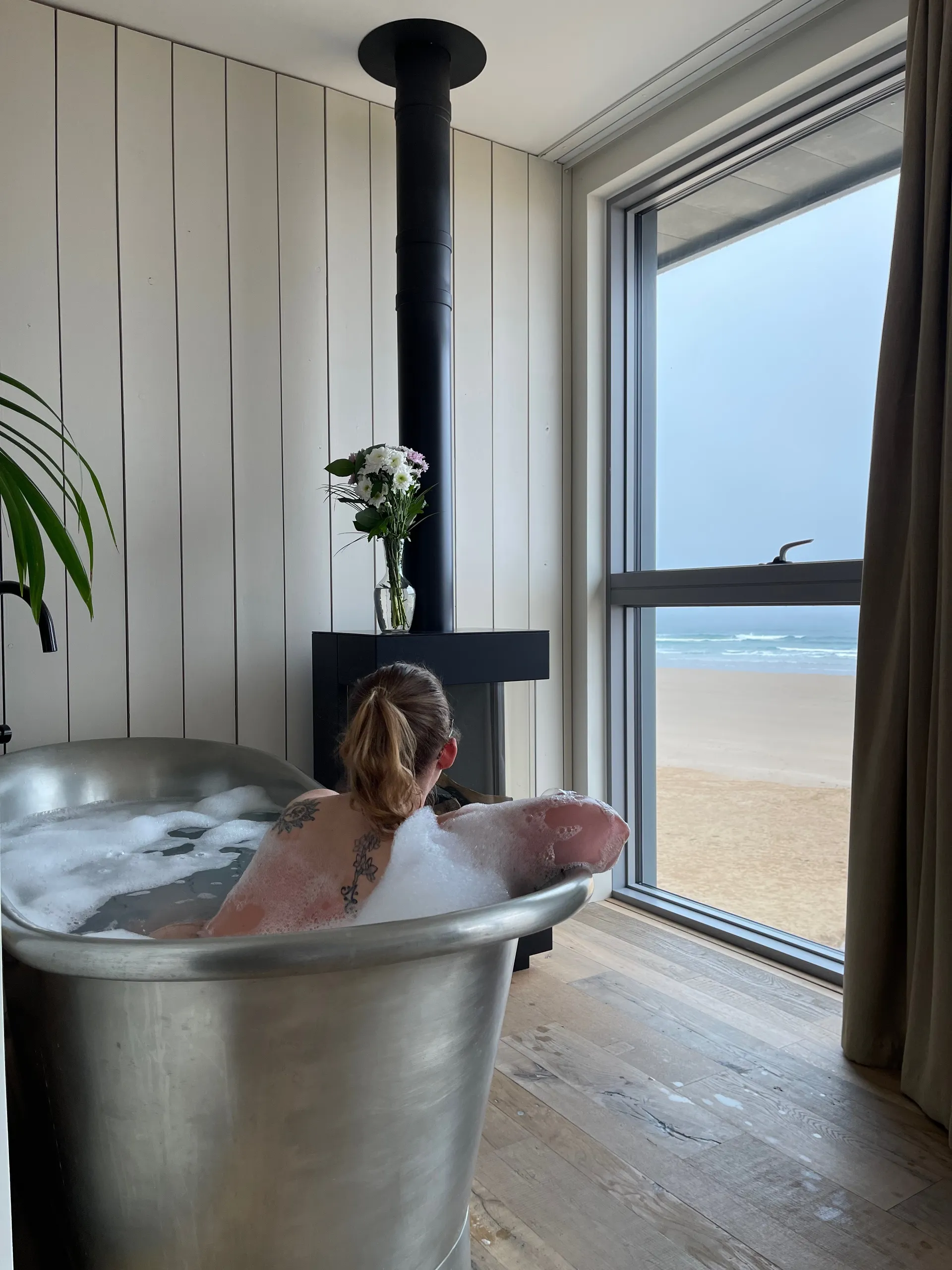 Aurora OnlyFans header