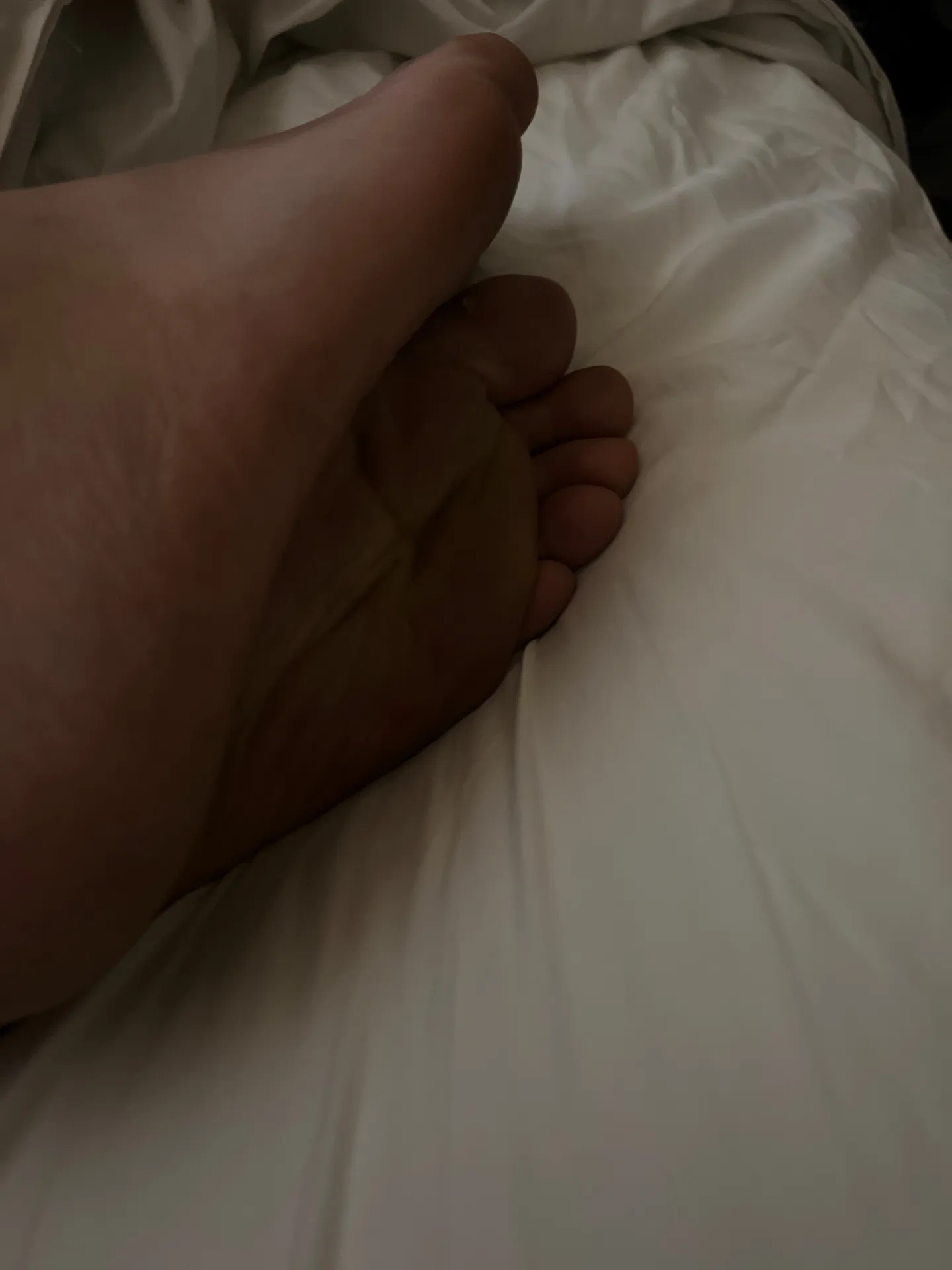 Aussieboyfeetncock