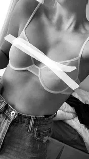 Evie OnlyFans header