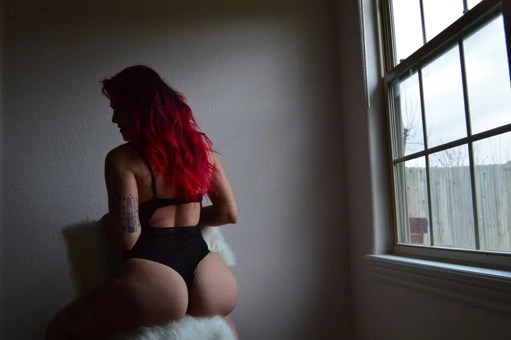 Austyn Phoenix OnlyFans header