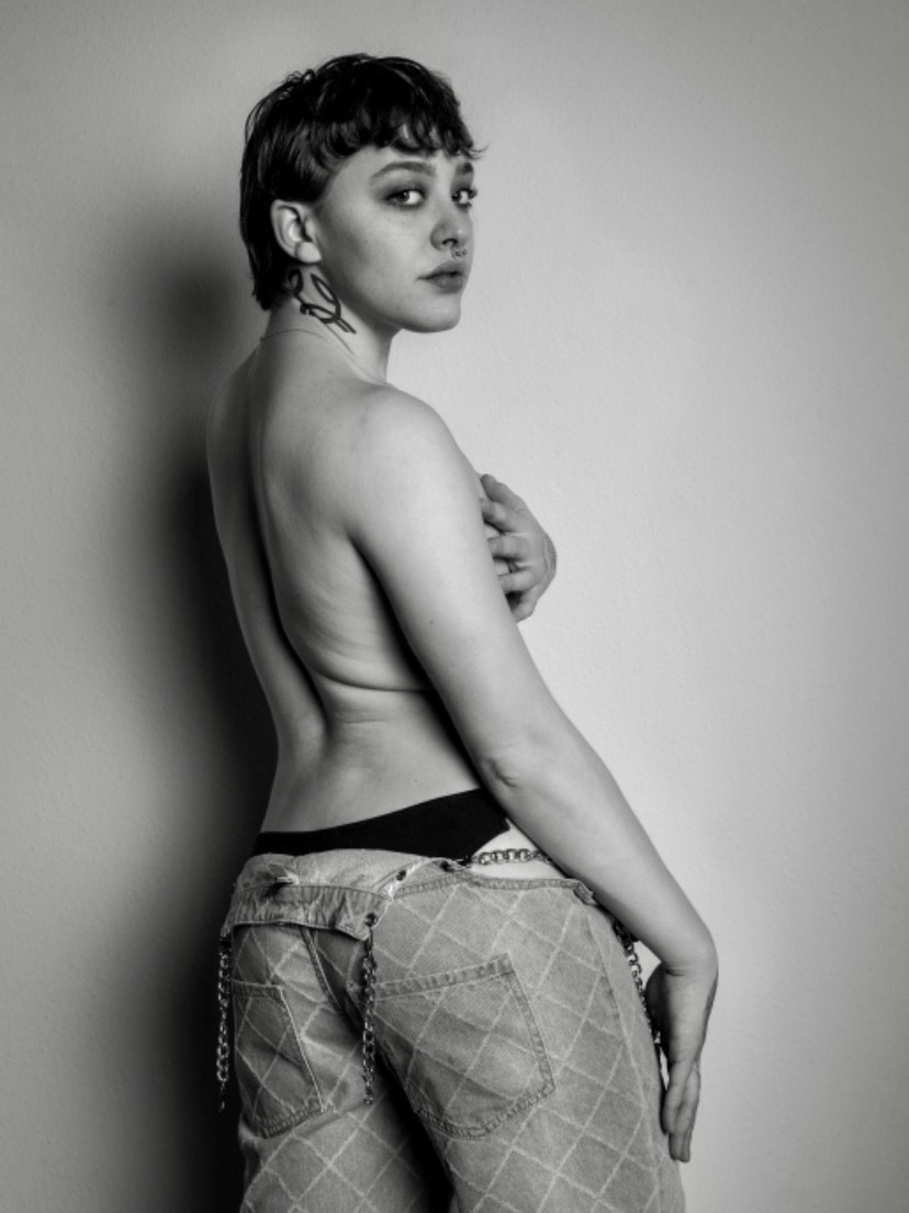 Avery Sage OnlyFans header