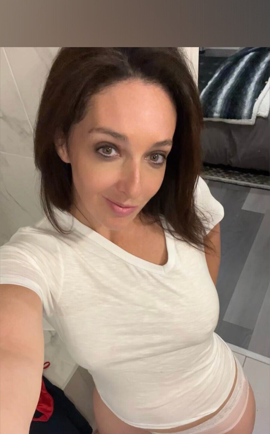 Ava 👩🏻‍⚕️