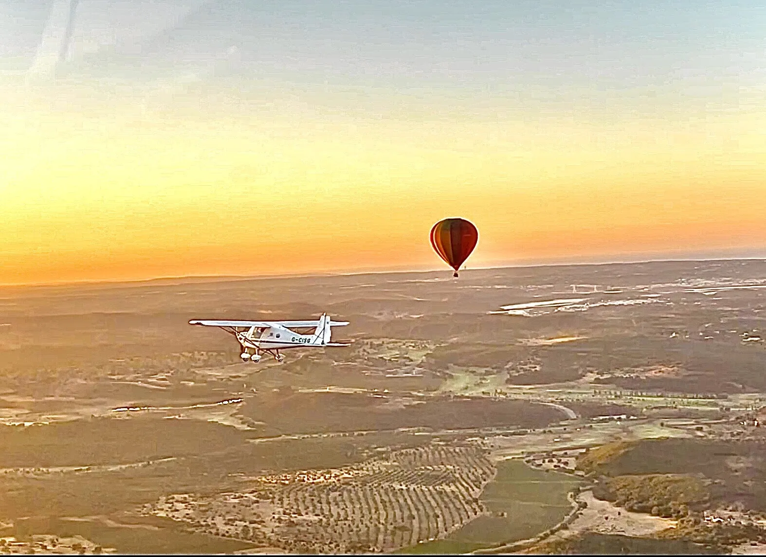 Aviation big tits OnlyFans header