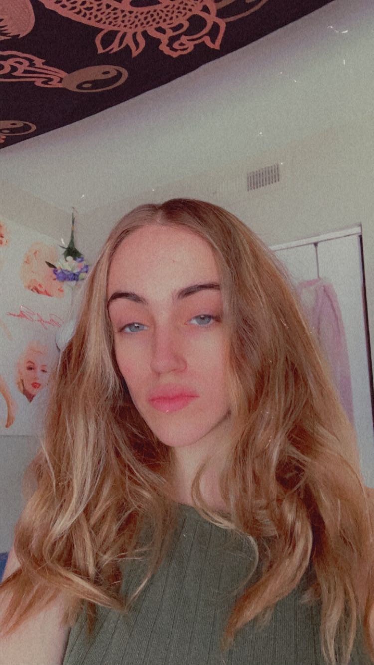 Avery OnlyFans header