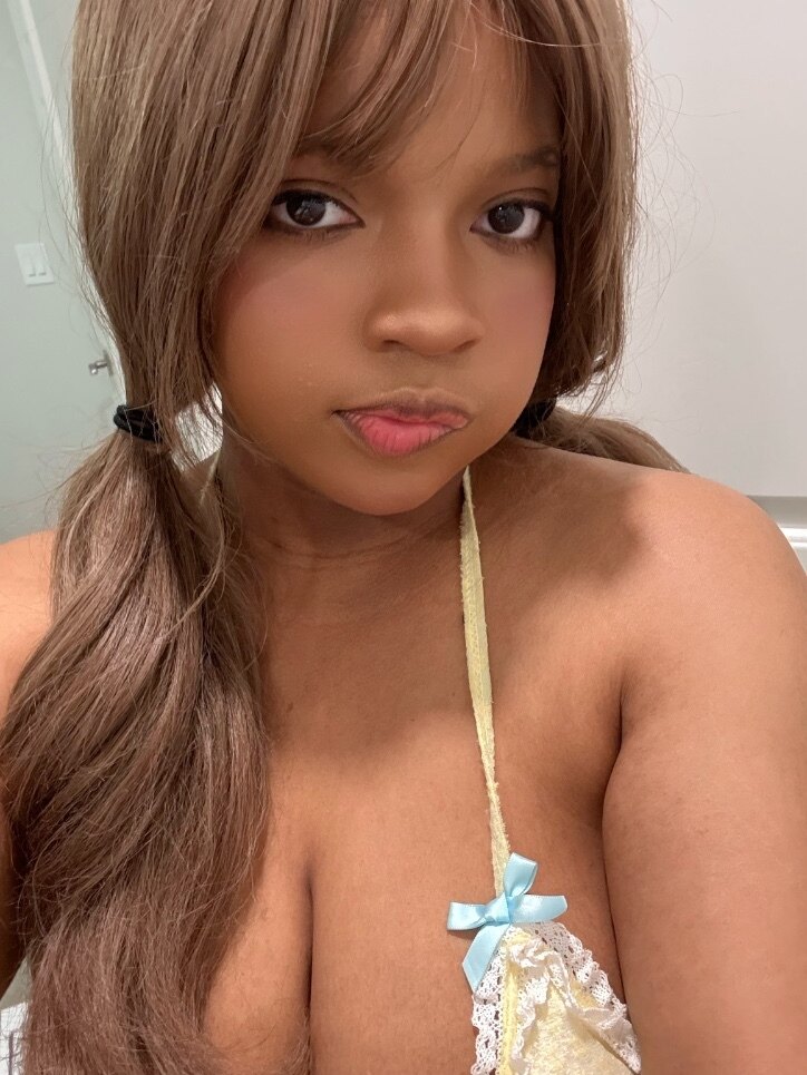 Awkward Jasminee VIP 🌟