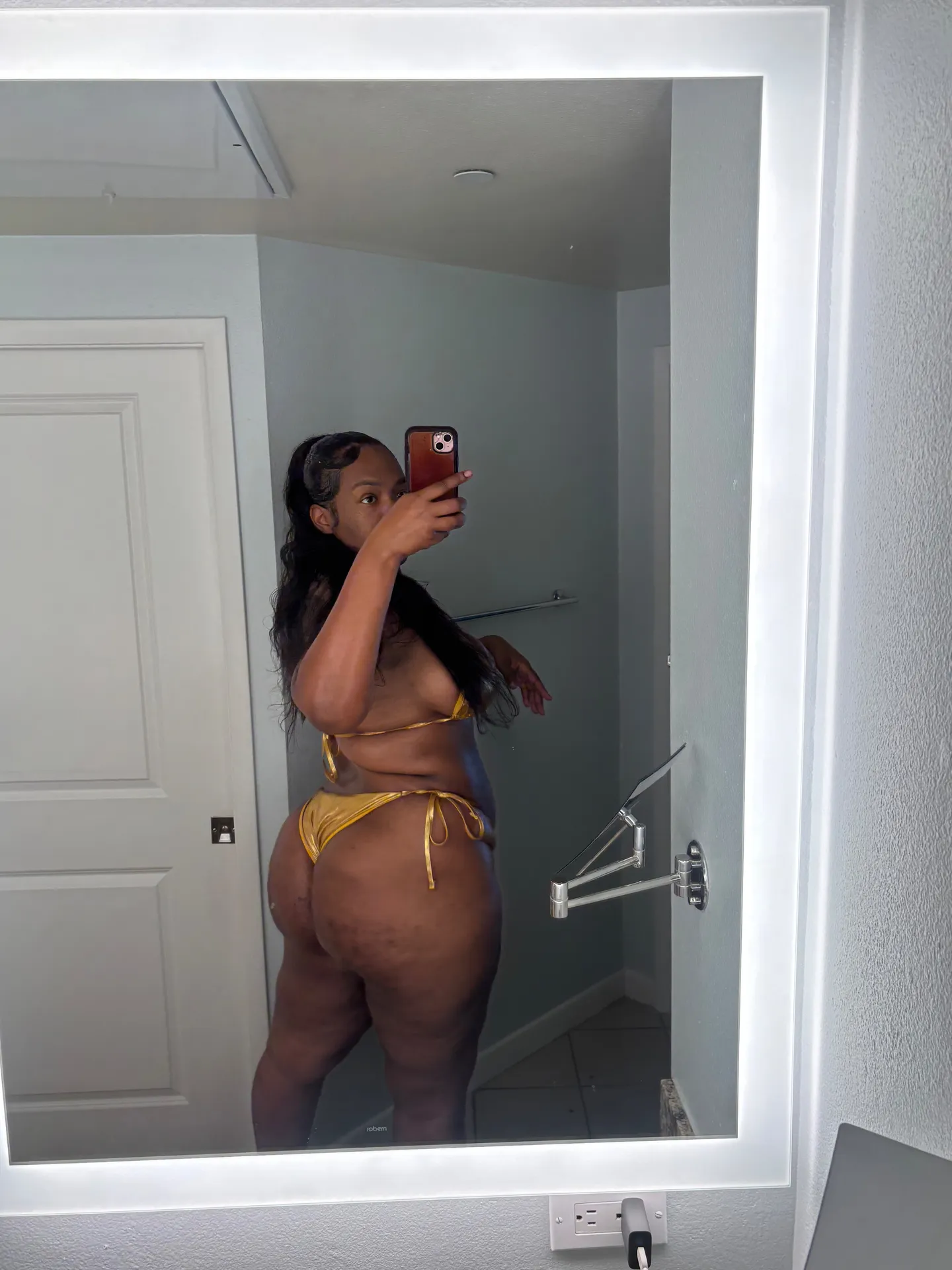 Awwkwardddd OnlyFans profile picture