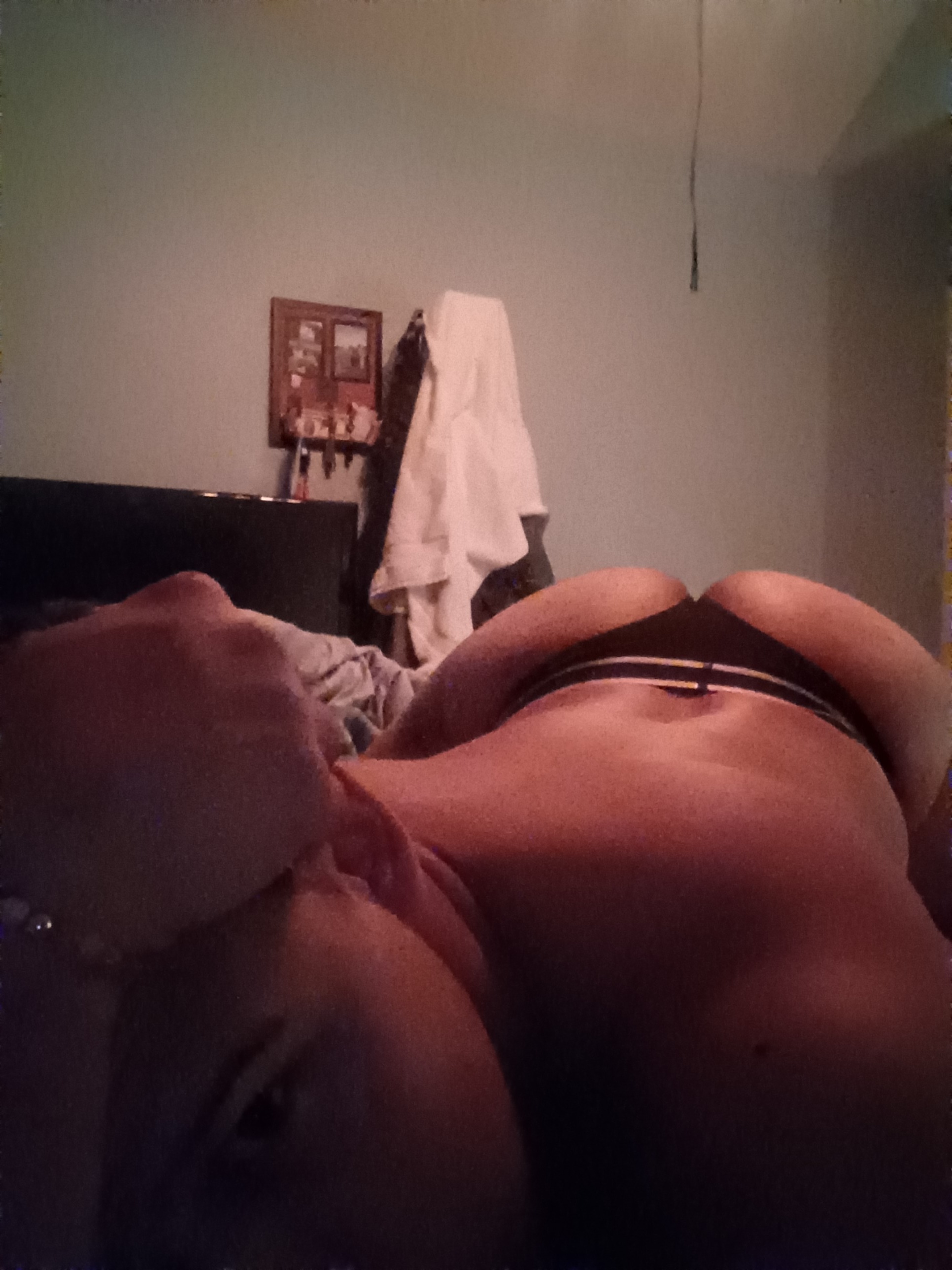 Axel OnlyFans header