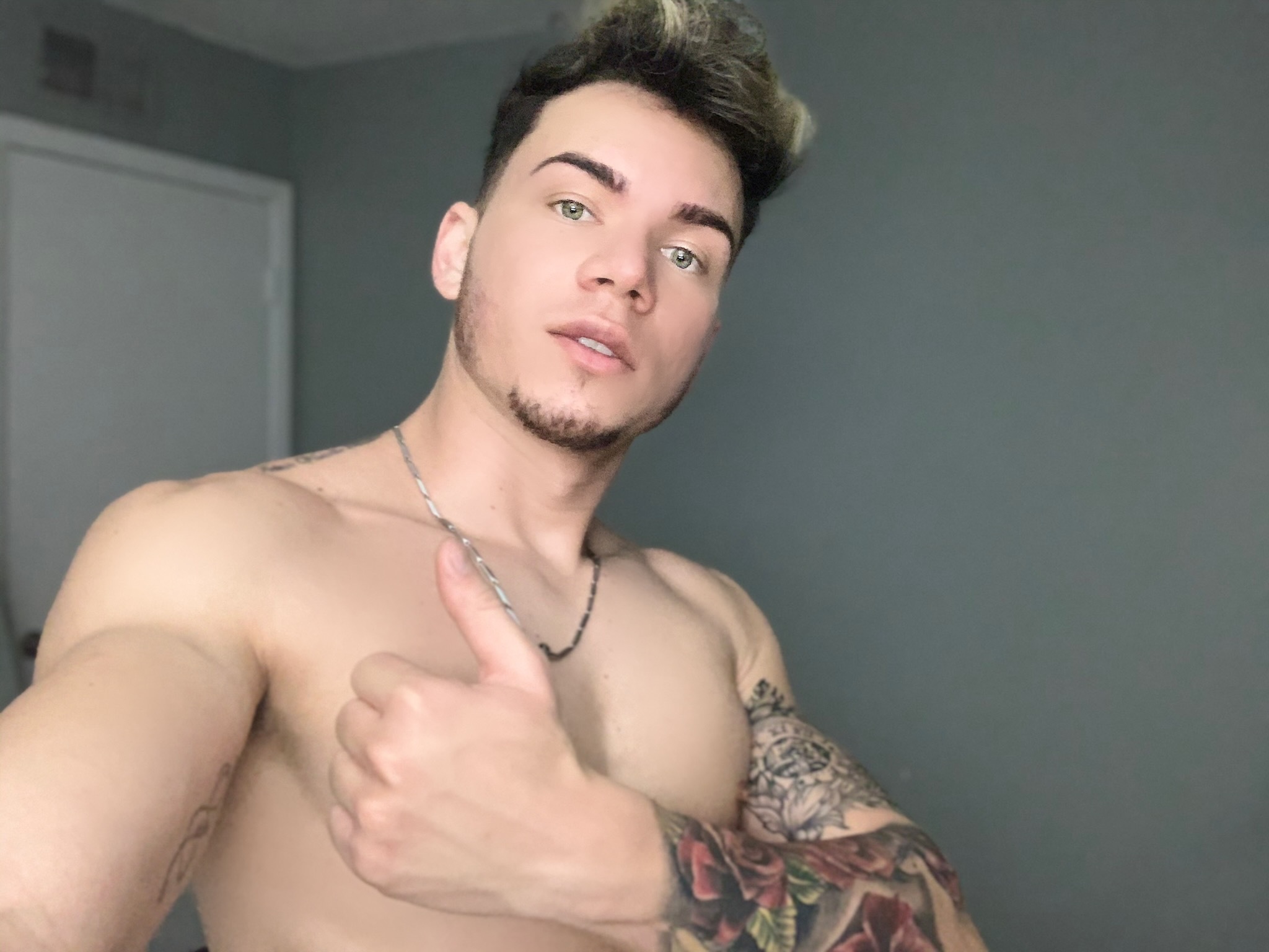 Axhel OnlyFans header