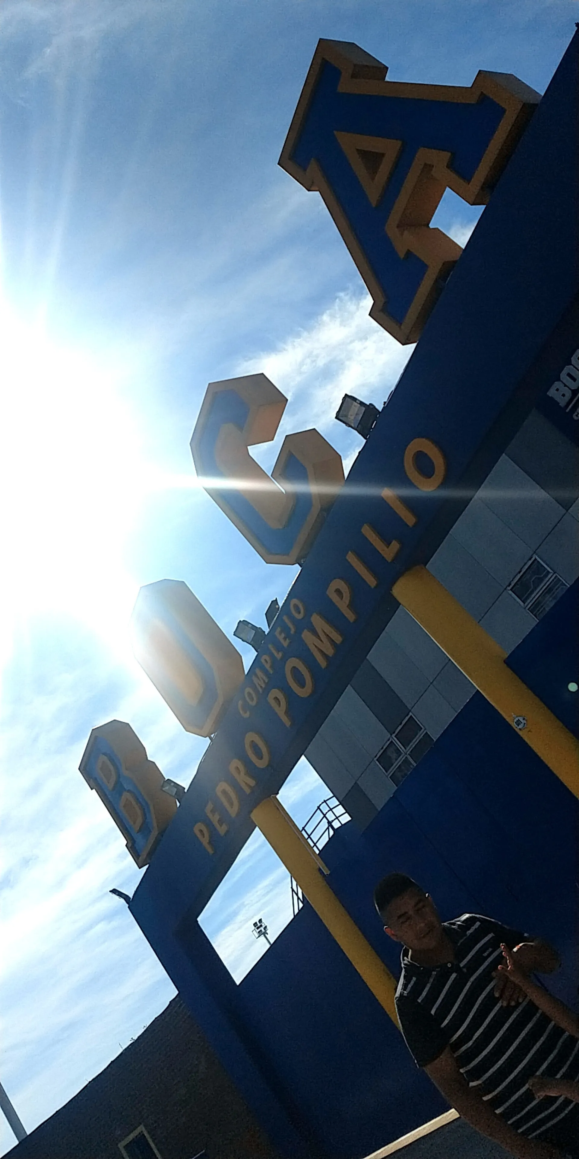 Lara OnlyFans header