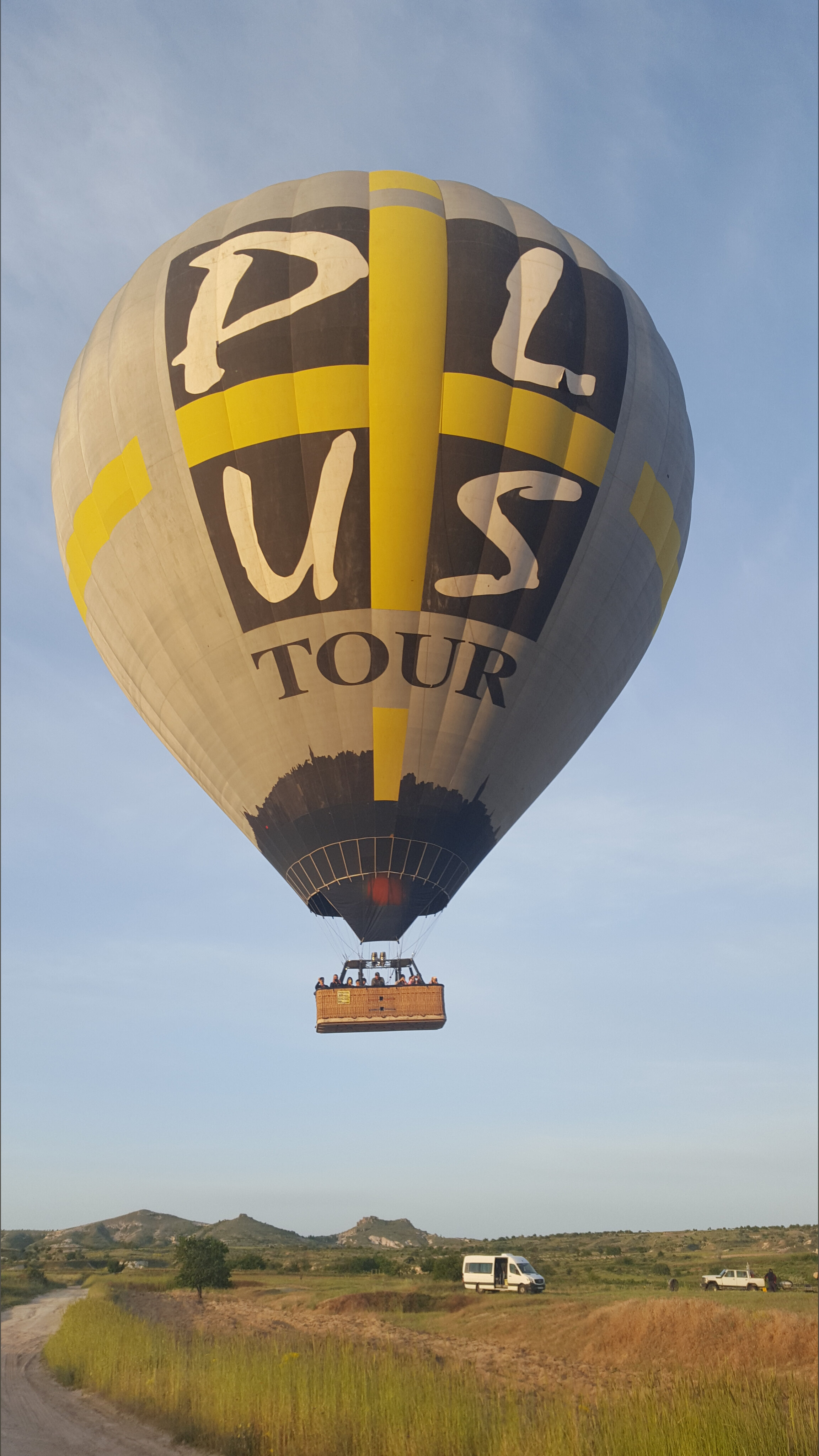 Ayline OnlyFans header