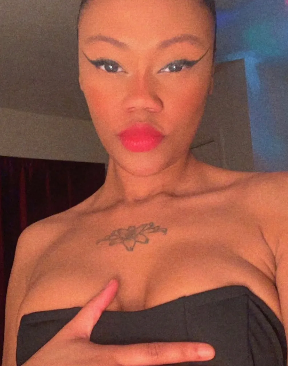 Aysia OnlyFans header