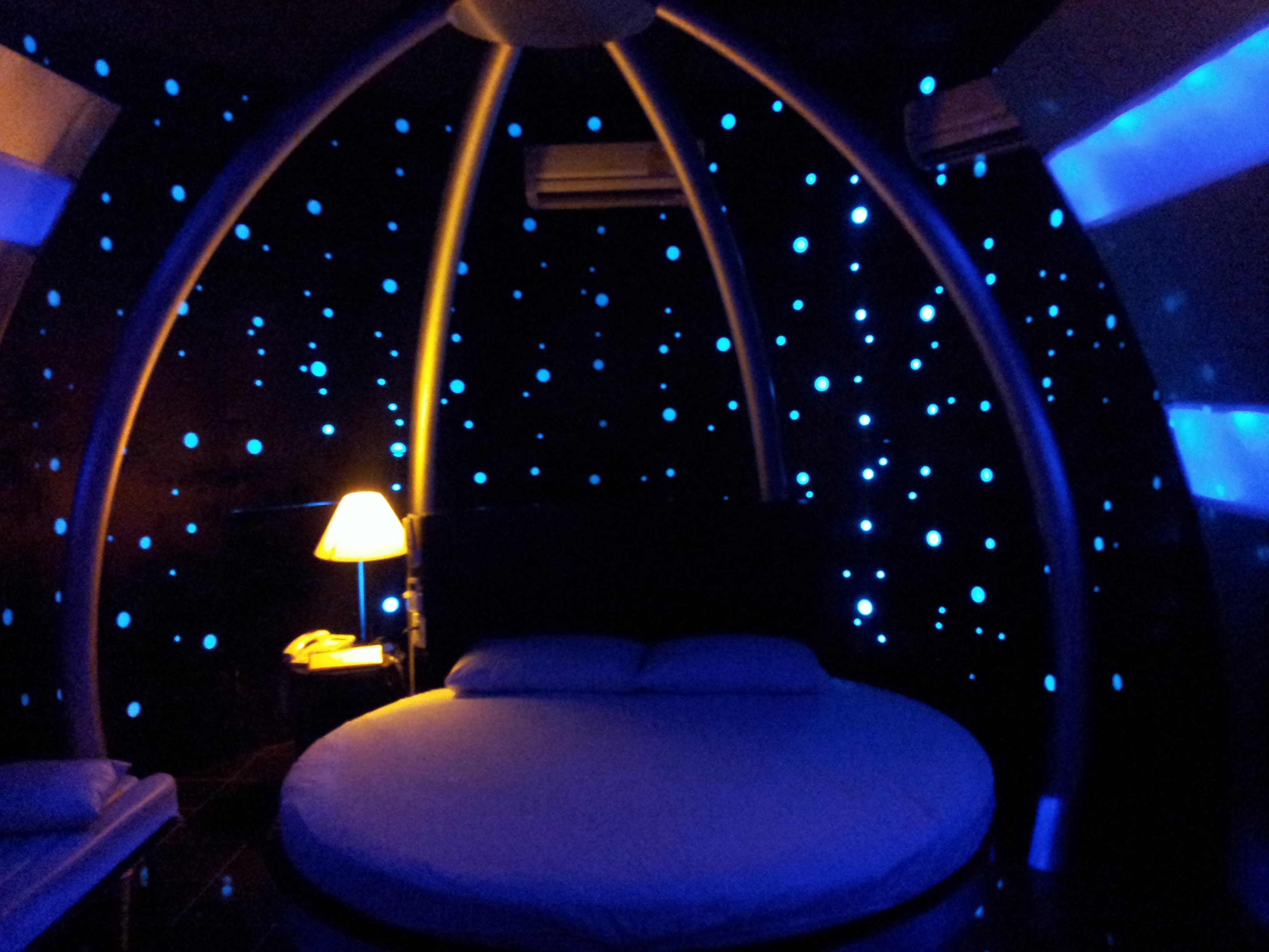 aznqueen OnlyFans header