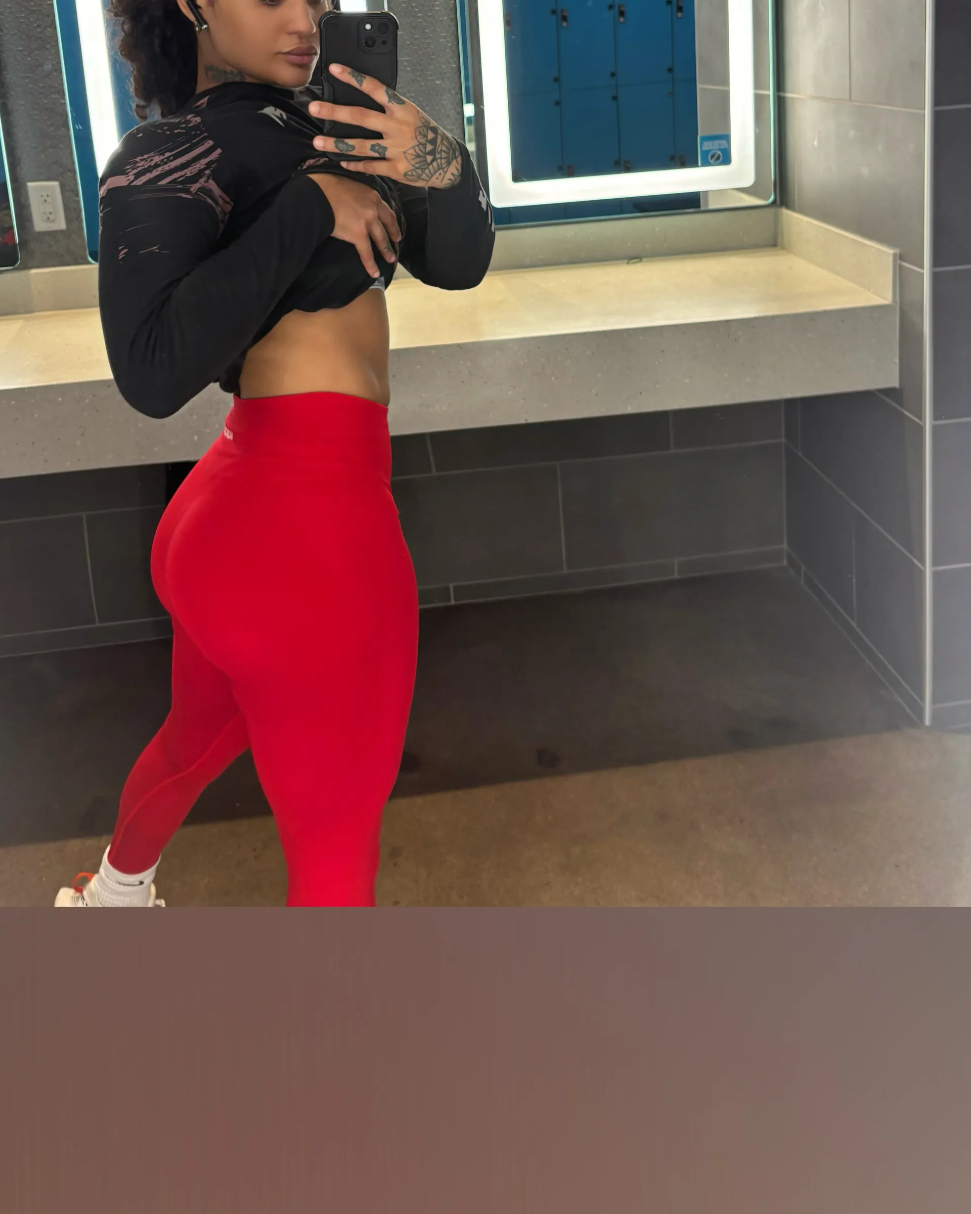 Especial 🏵️ OnlyFans header