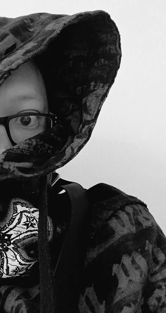 Azure_Pond​_And_The_Woman OnlyFans header