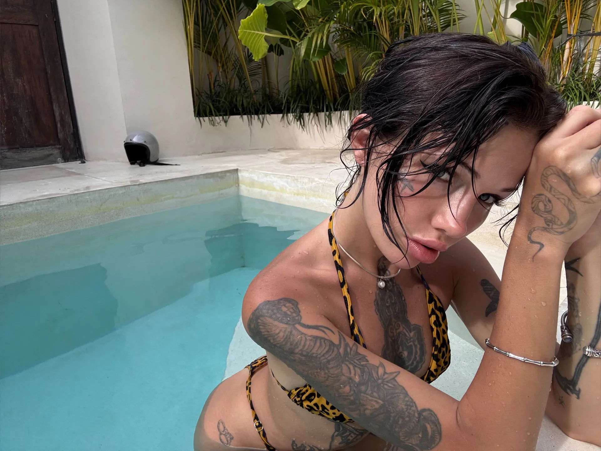 Asya OnlyFans header