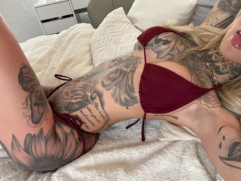 Monique 🔞 OnlyFans header