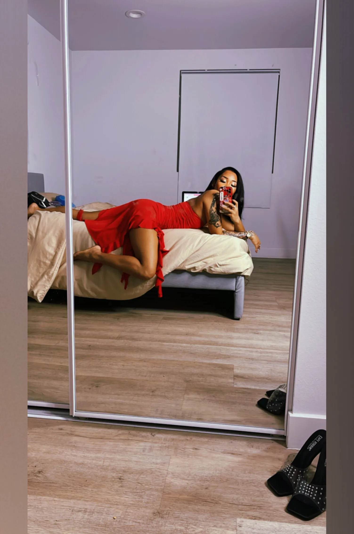 MonaLisa OnlyFans header