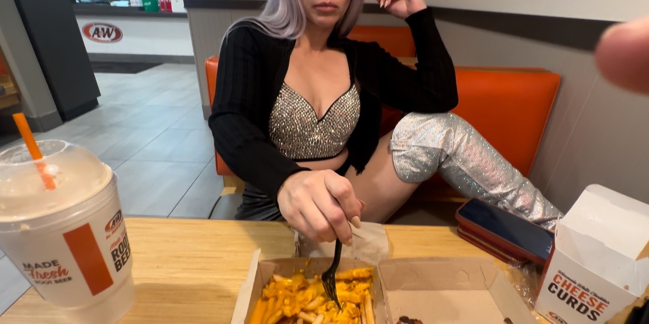 Lolababe OnlyFans header