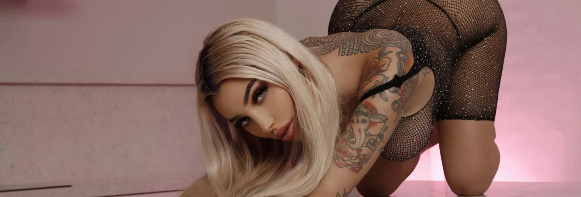 𝗕𝗮𝗿𝗯𝗶𝗲💗Sexy Cheerleader OnlyFans header