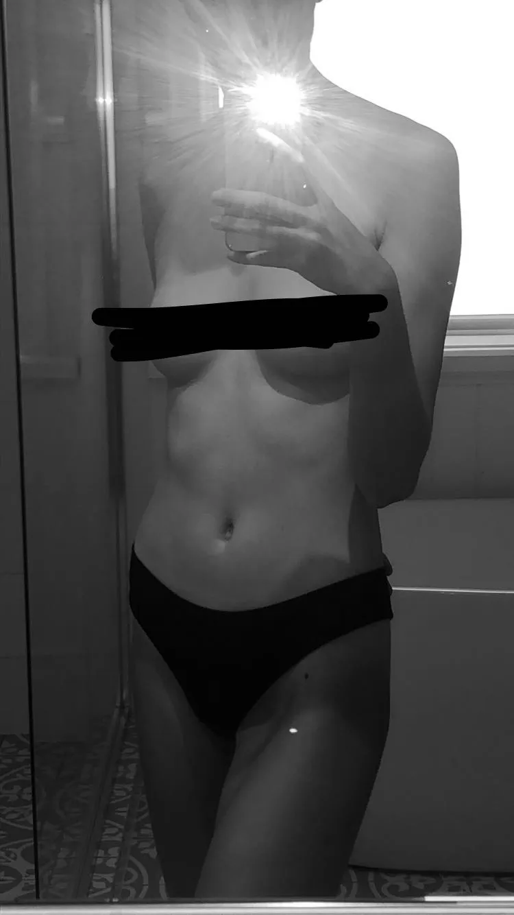 b babe OnlyFans header