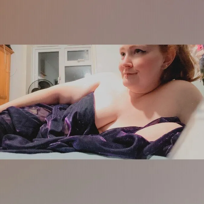 Lacey Red OnlyFans header