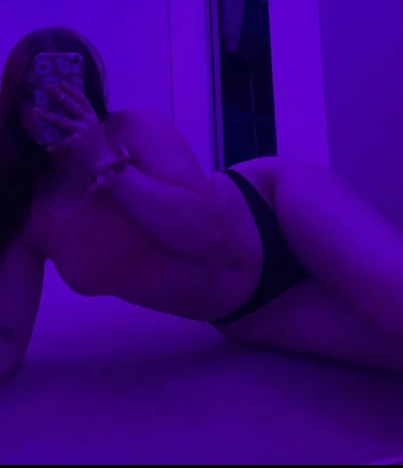 el 🍒 OnlyFans header