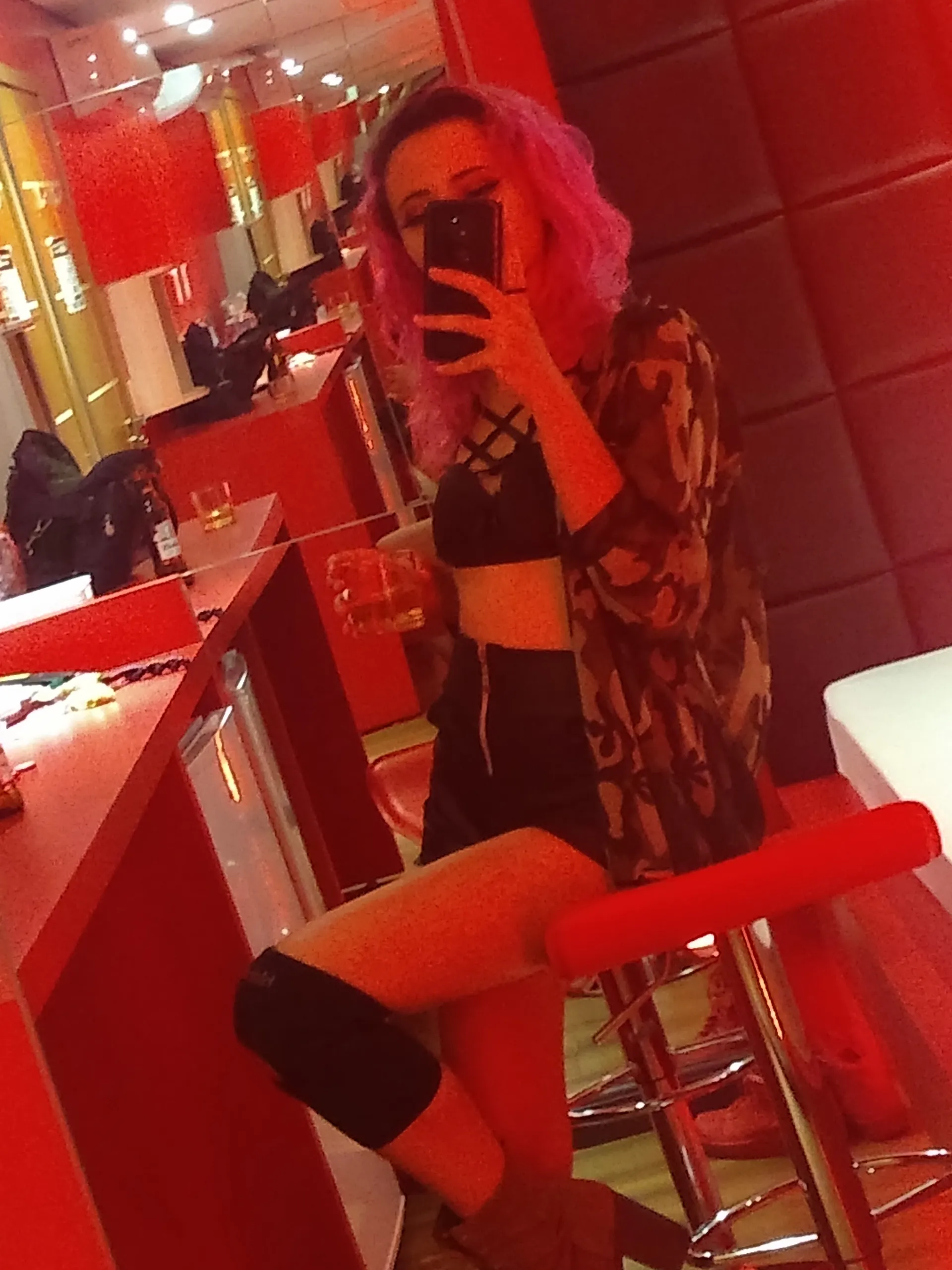 B. ear OnlyFans header