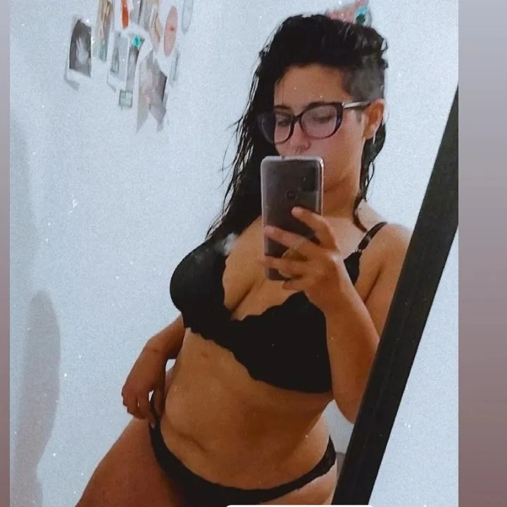 Aluney Big Boobs 🍈🍈 OnlyFans header