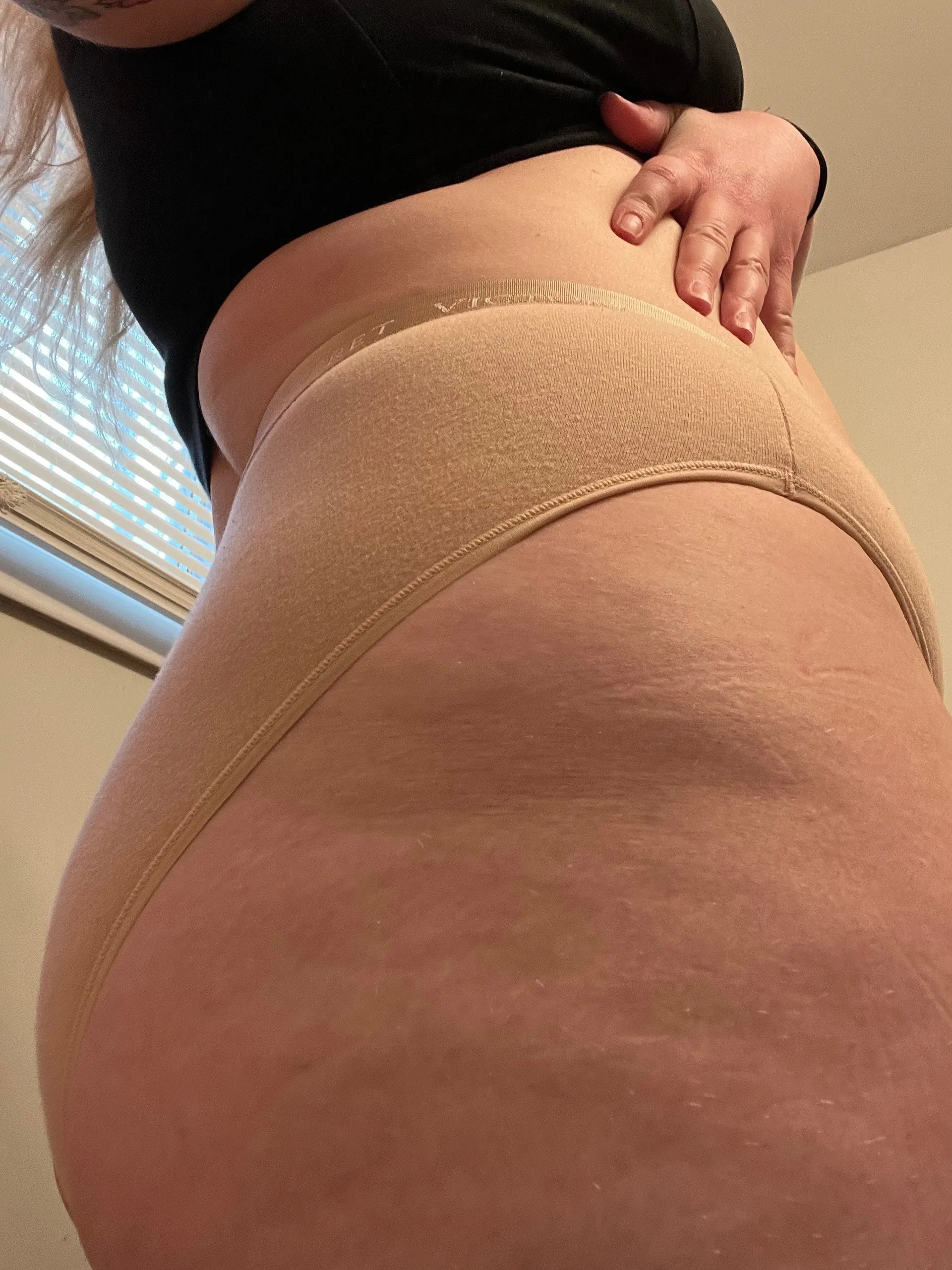 Anna White 🍯❄️ OnlyFans header