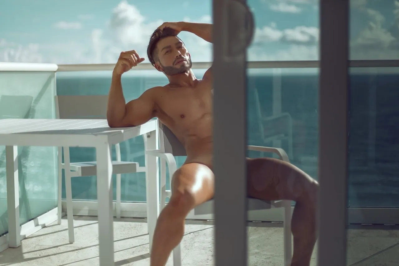 Beau Nik OnlyFans header