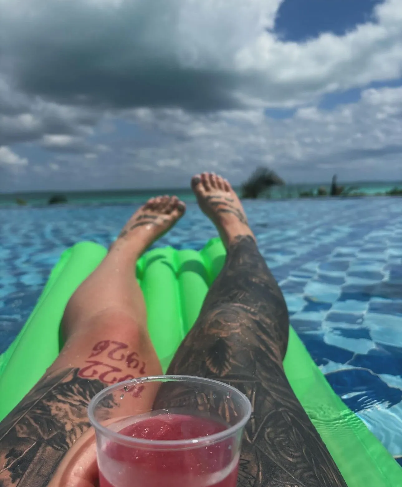 Super soaker OnlyFans header