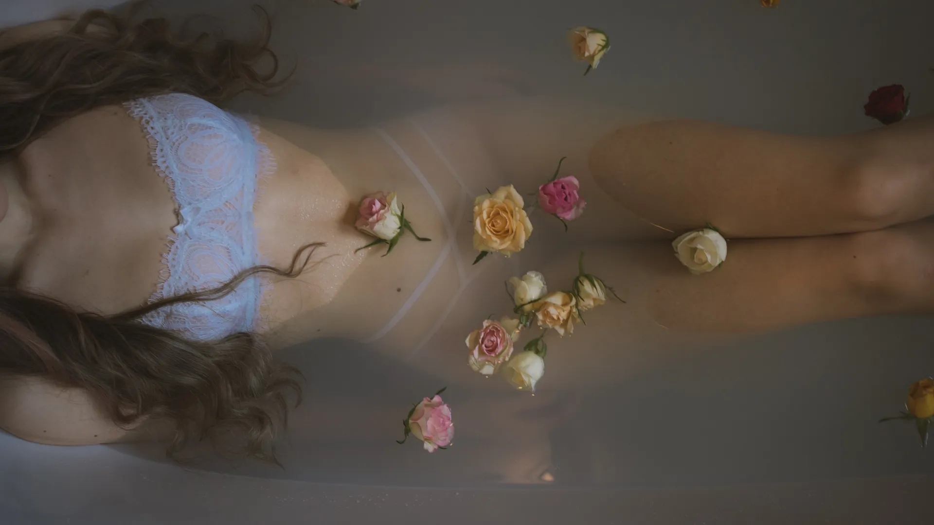 Juli OnlyFans header