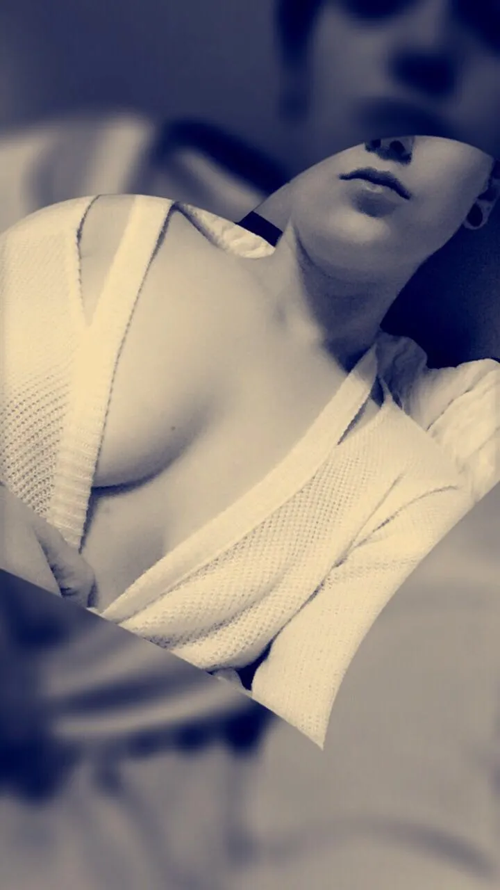 Chelle OnlyFans header