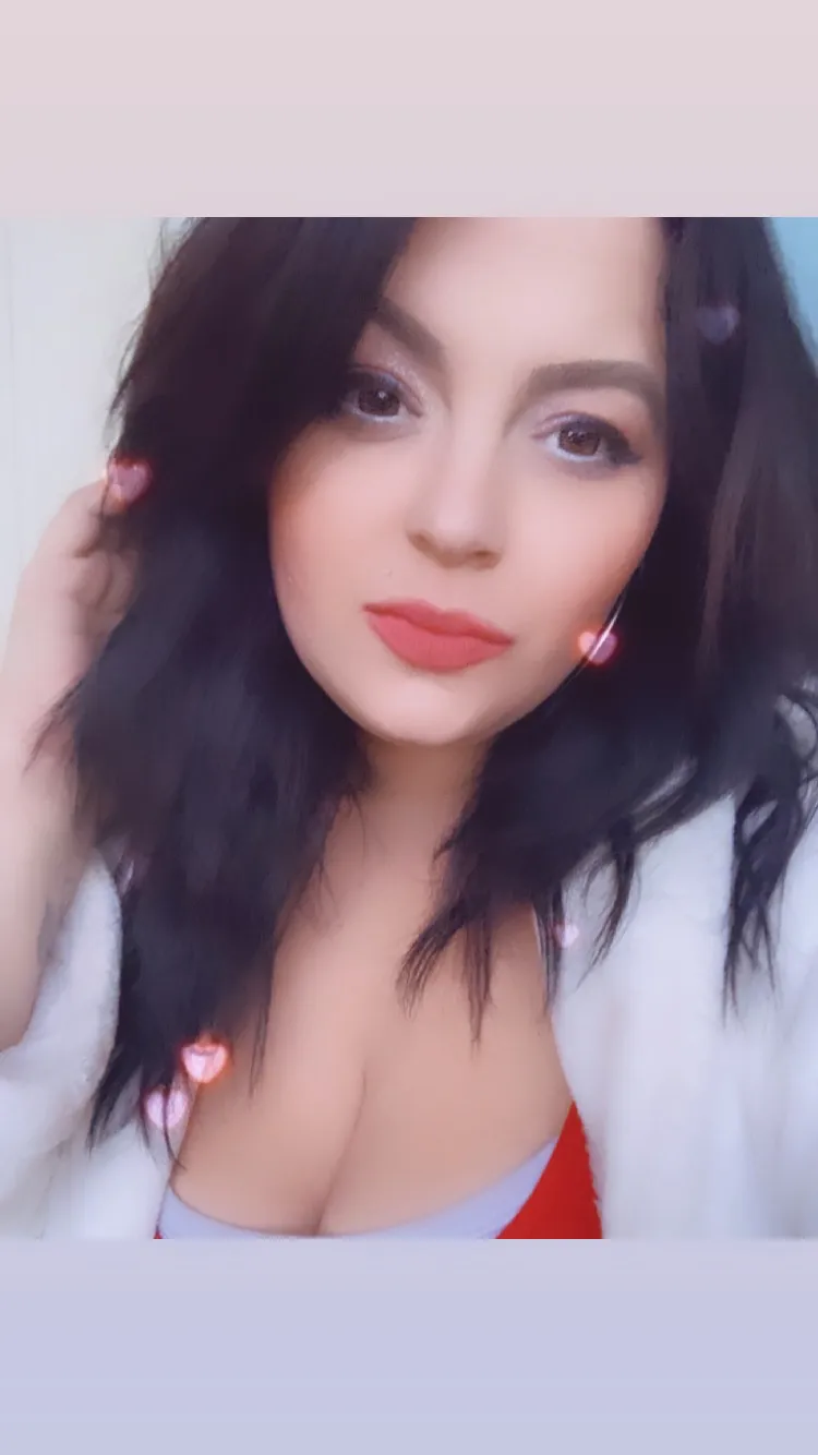 Bec wit the neck 🤤