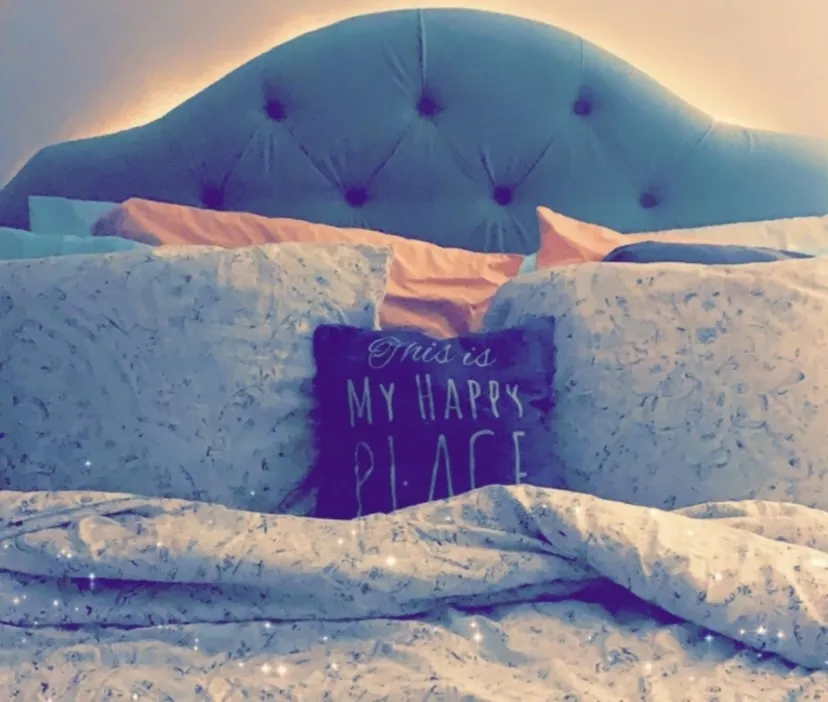 BeeLee OnlyFans header