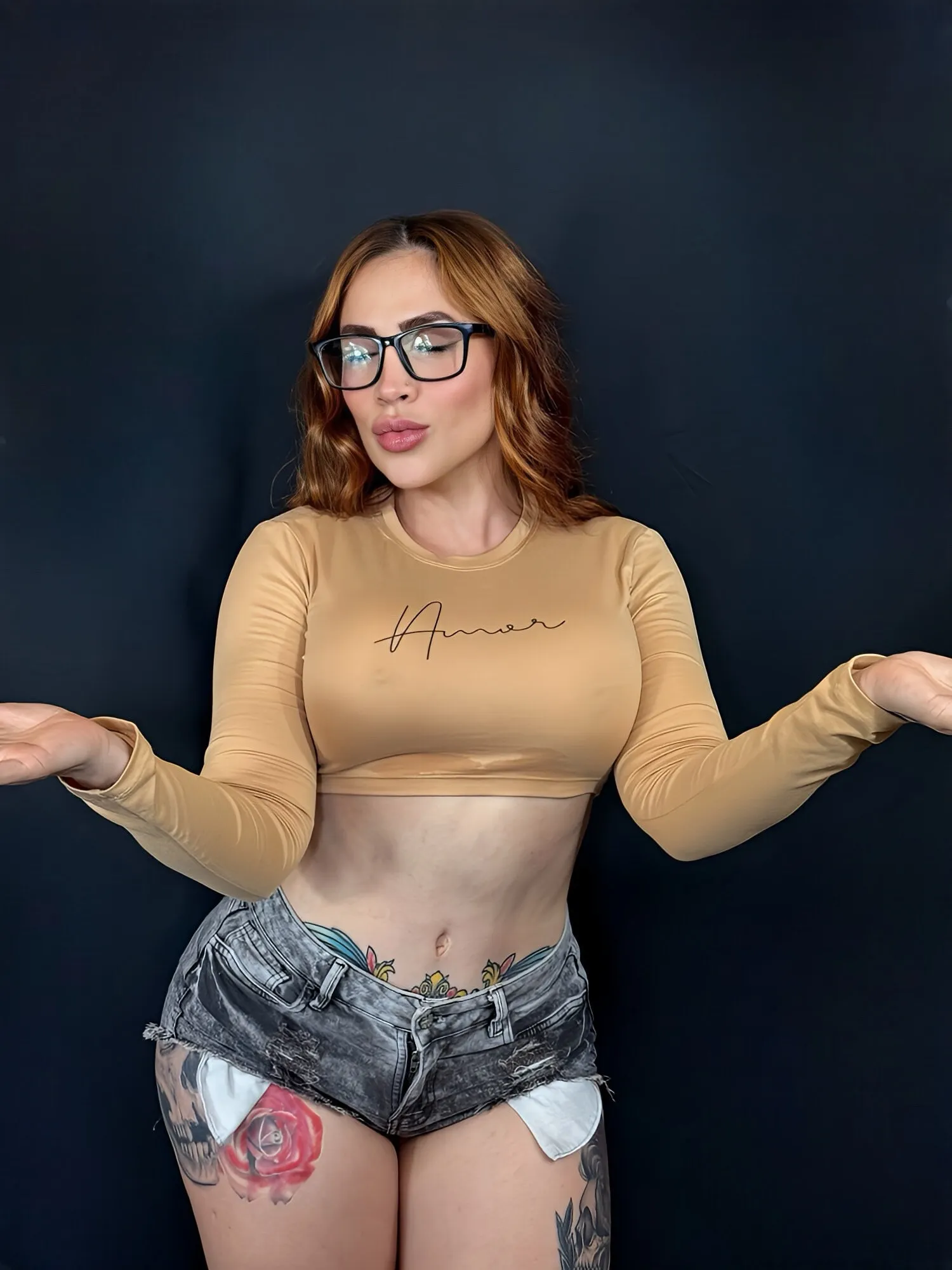 LA ROJA OnlyFans header