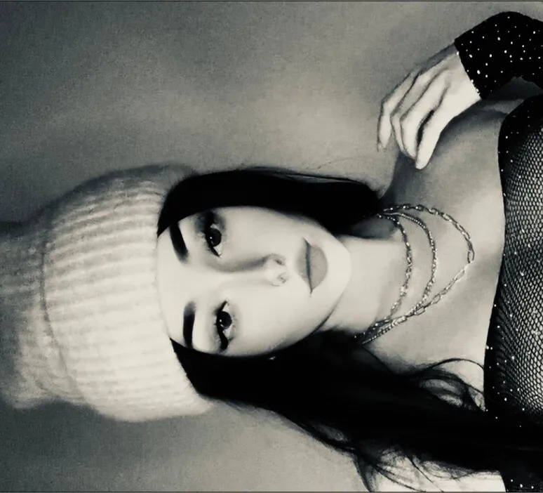 вєℓℓα вυηηι яσѕє