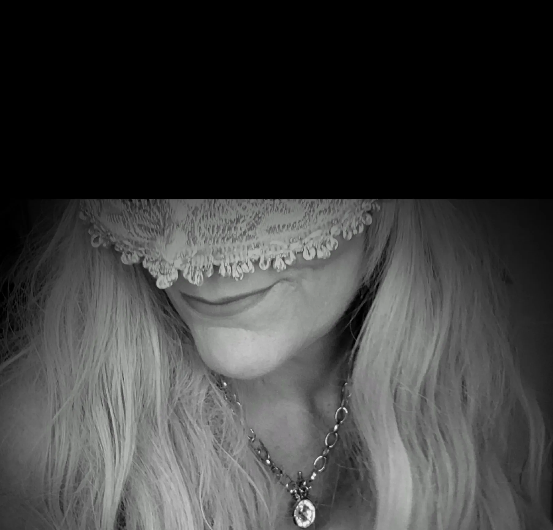 Bella OnlyFans header