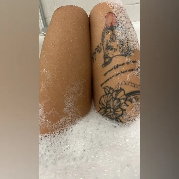 Bella OnlyFans header